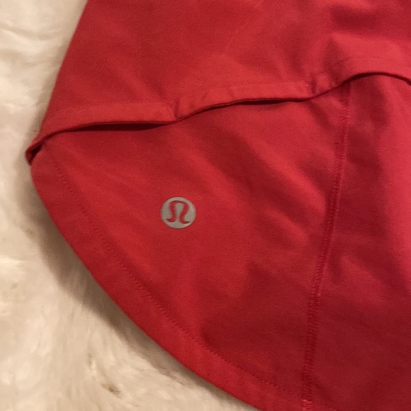 Lululemon Speed Up Short size 2 pink Fuchsia/zen garden multi like new condition - Picture 9 of 13
